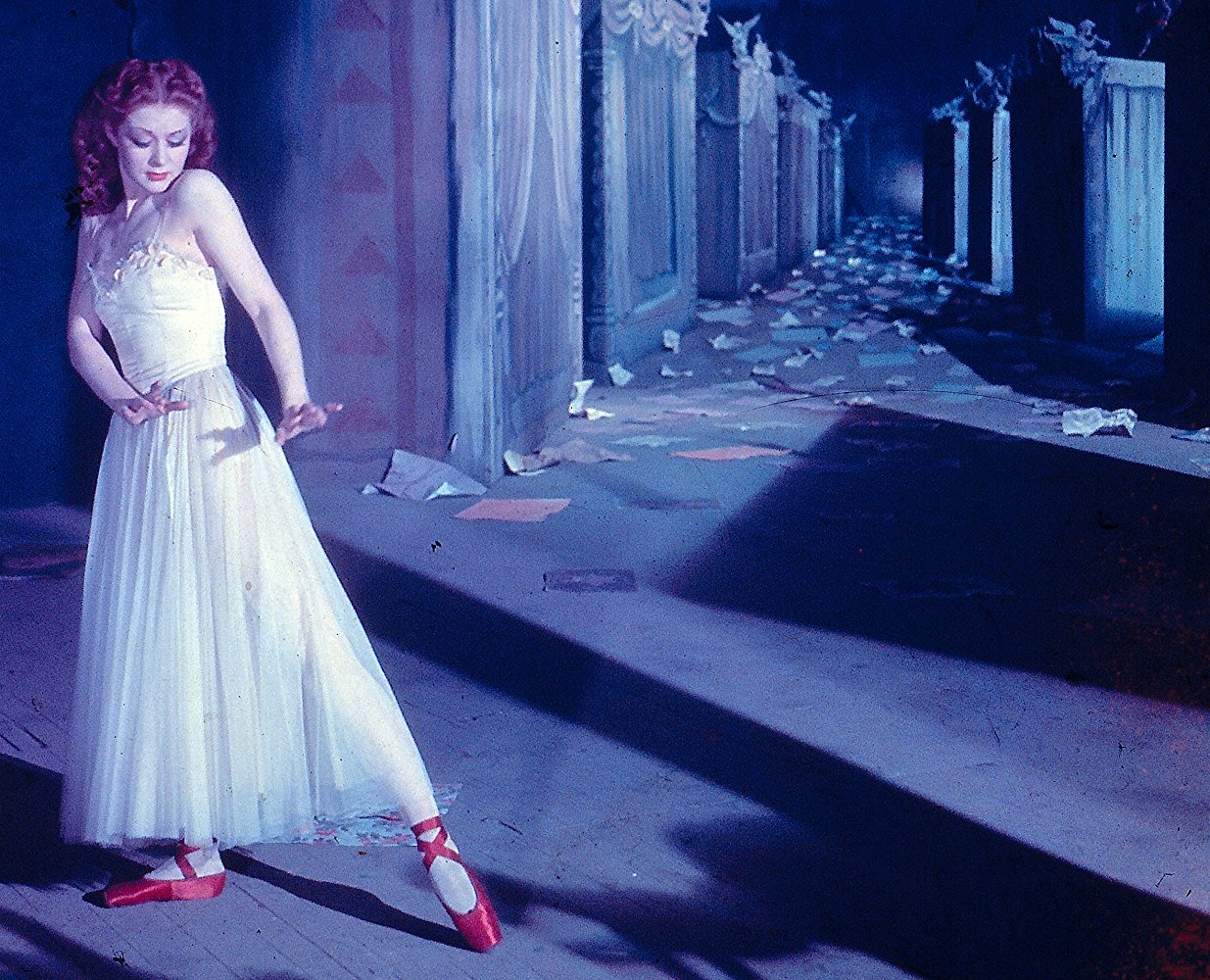 The Red Shoes Movie Essay - 1948 Film by Michael Powell and Emeric Pressburger