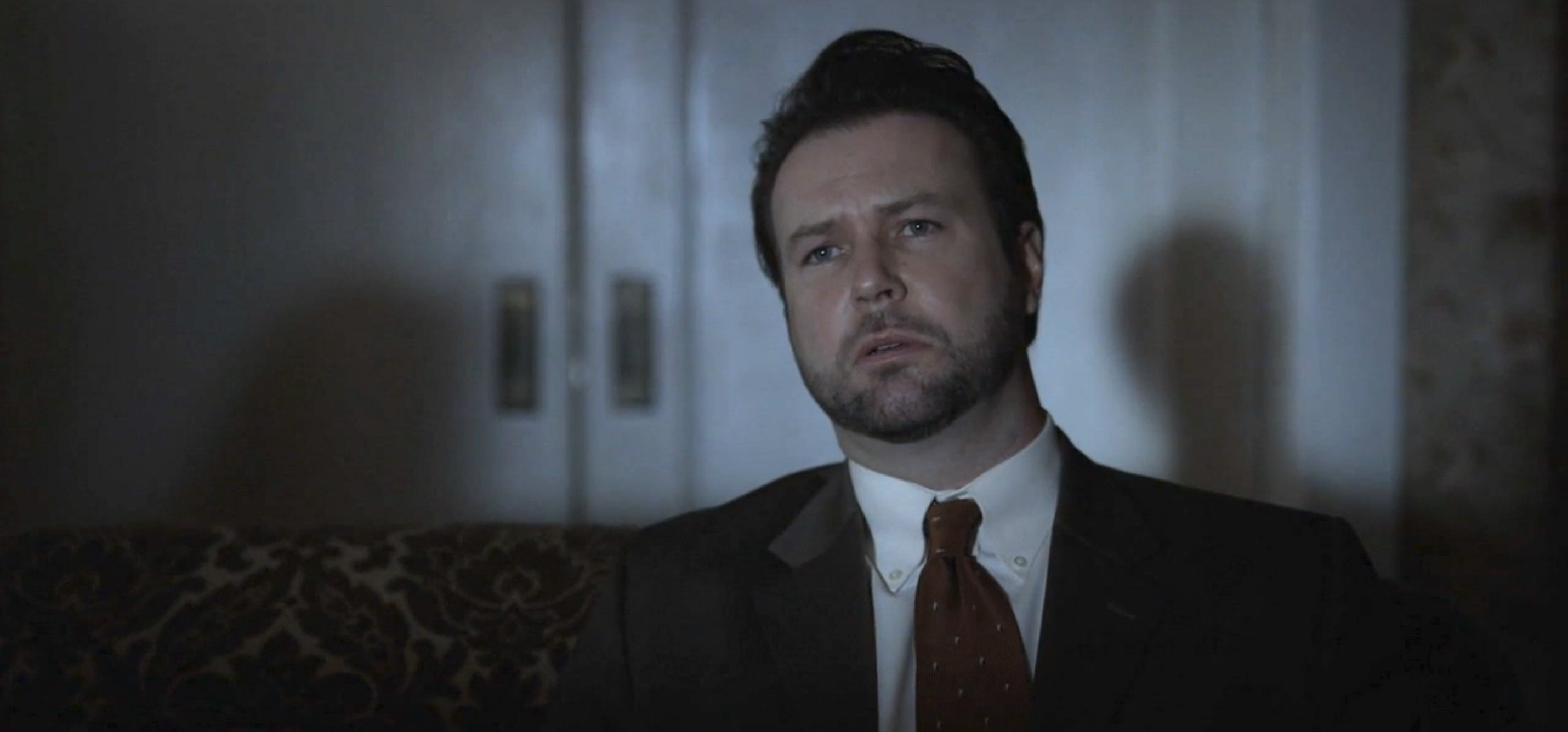 Impeachment: American Crime Story Cast - Taran Killam as Steve Jones