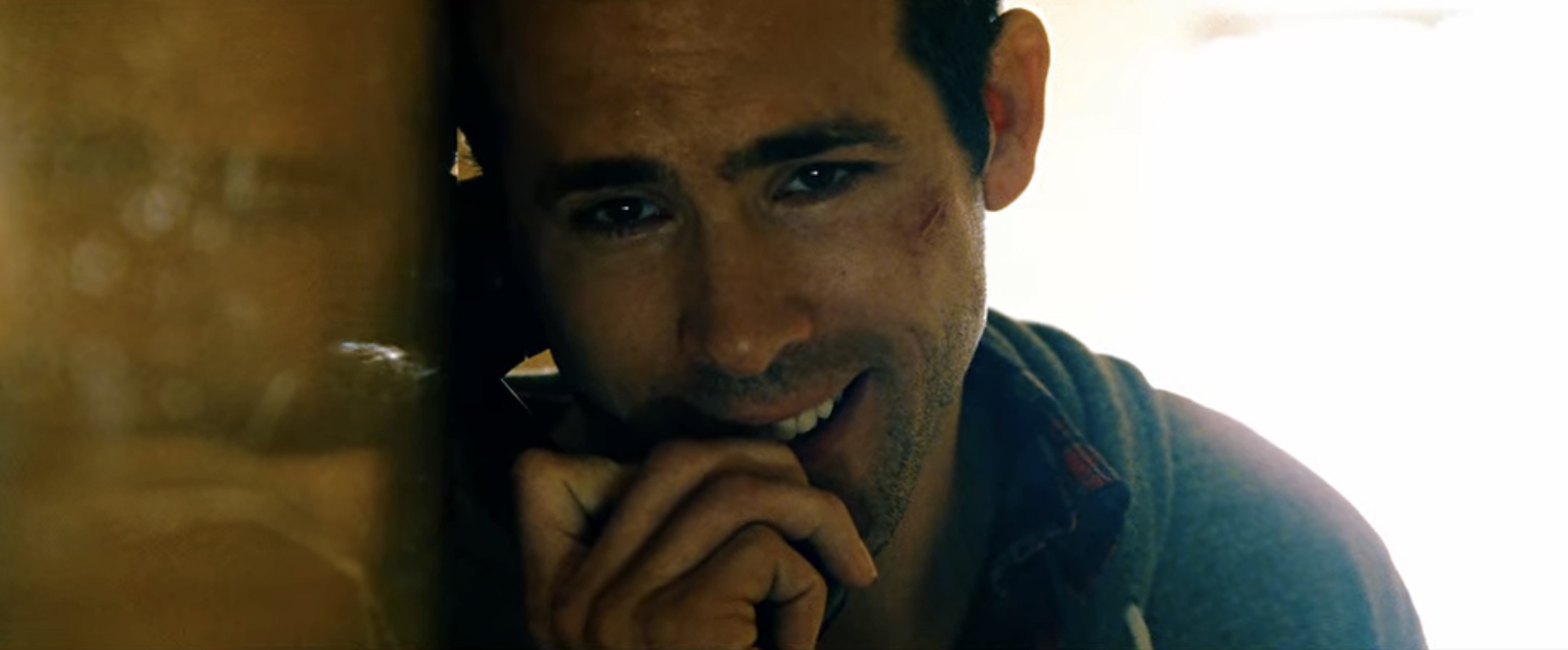 Safe House Cast - Ryan Reynolds as Matt Weston