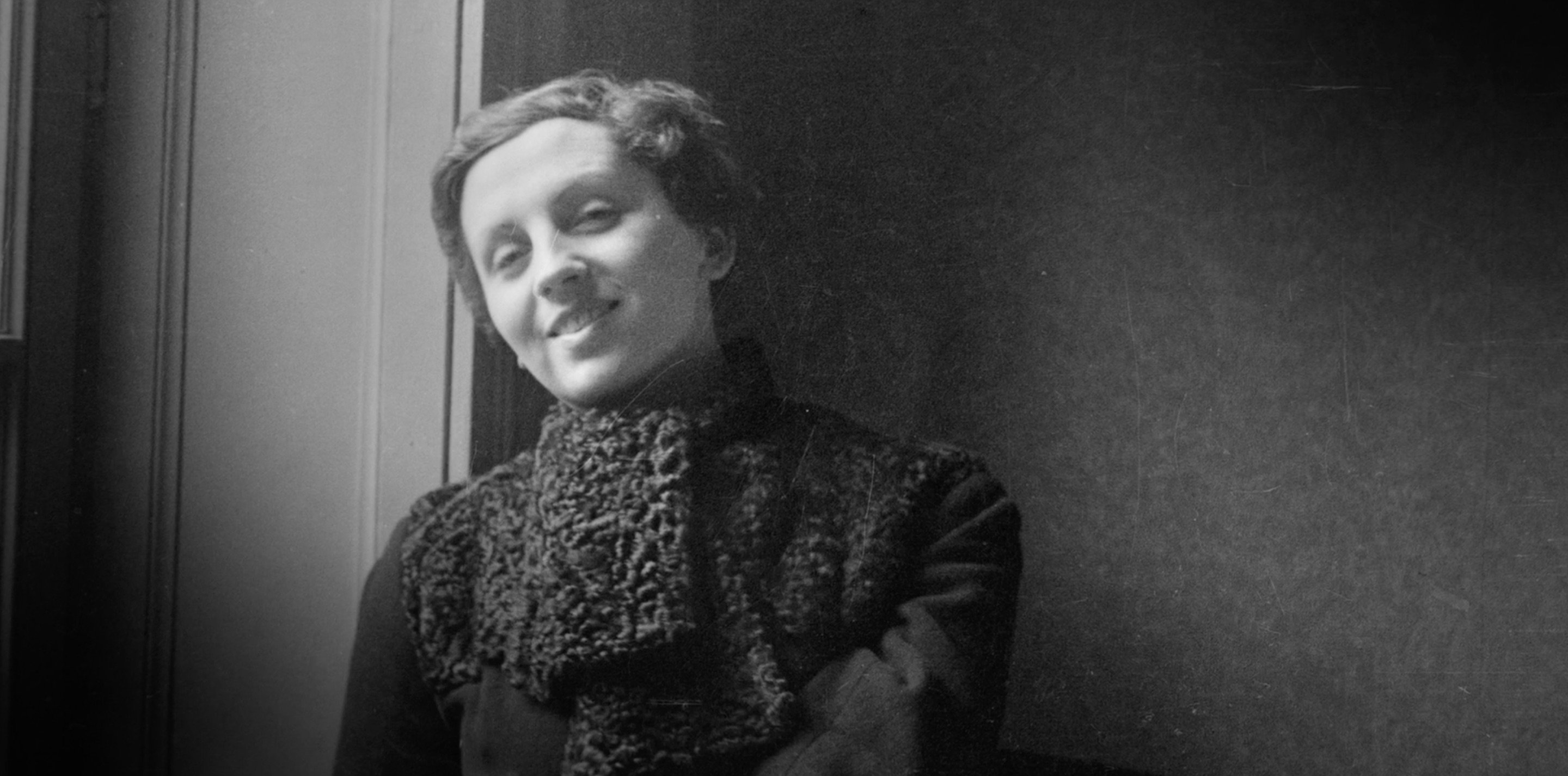 Searching for Gerda Taro Documentary - 2021 Camille Ménager Film