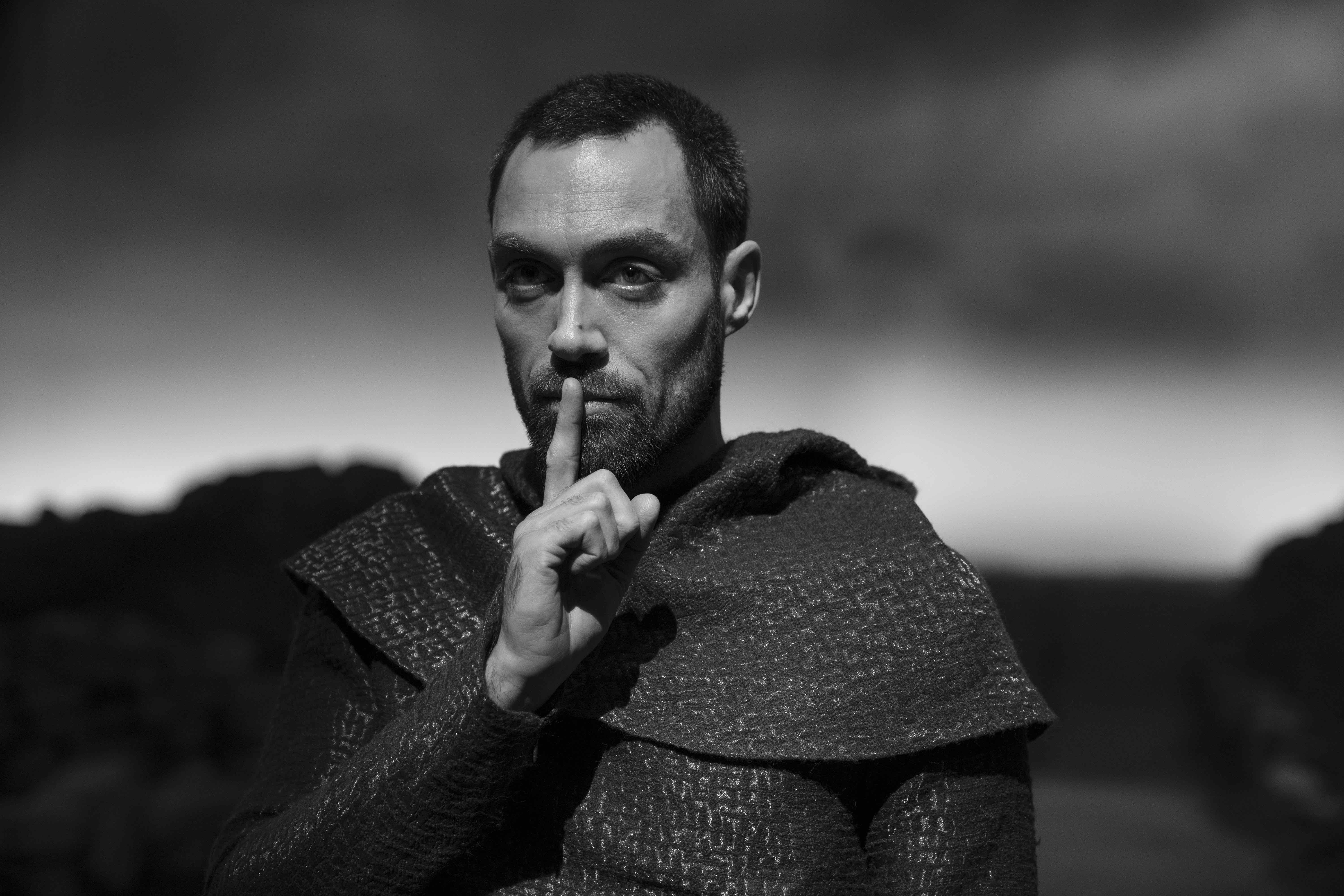 The Tragedy of Macbeth Cast - Alex Hassell as Ross