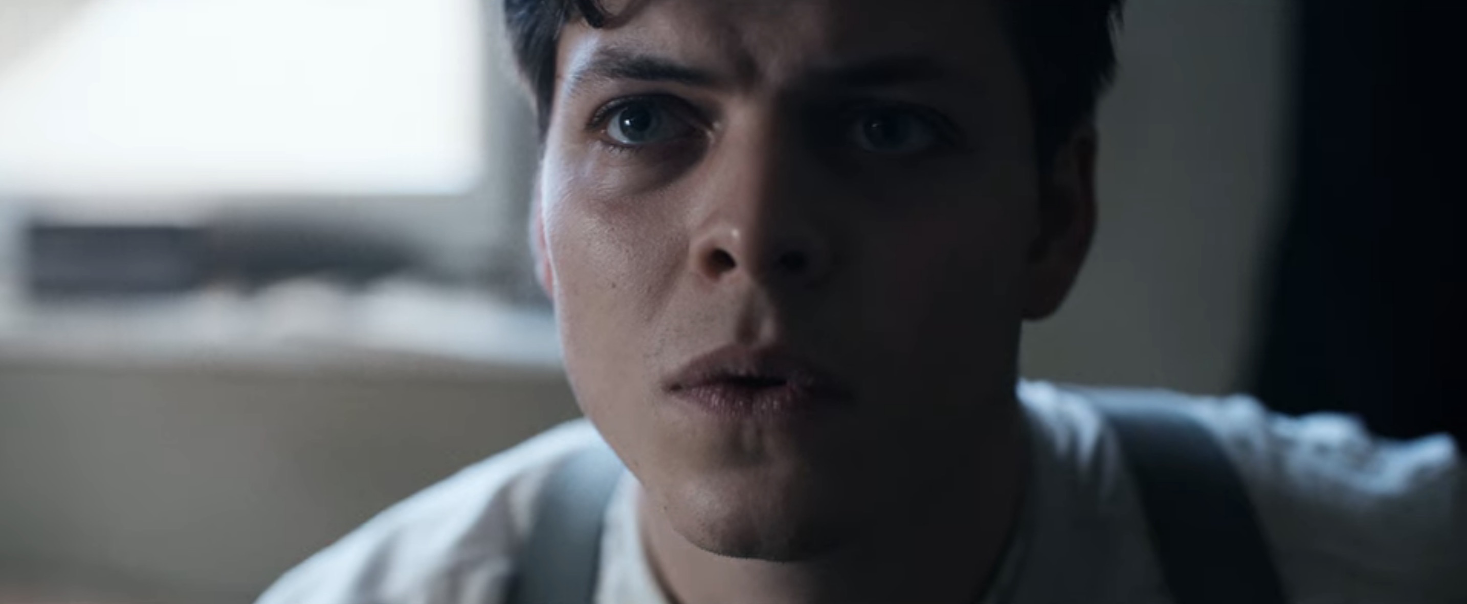 The Bombardment Cast on Netflix - Alex Høgh Andersen as Frederik 