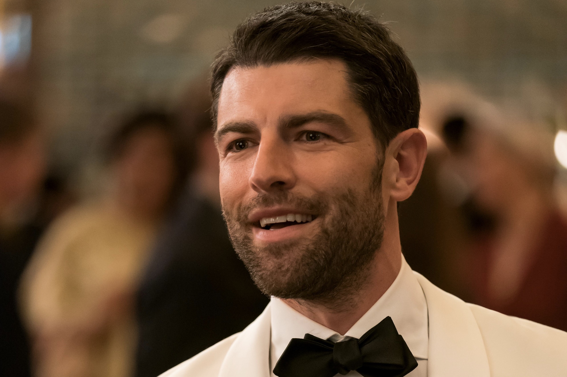The Valet Cast on Hulu - Max Greenfield as Vincent Royce