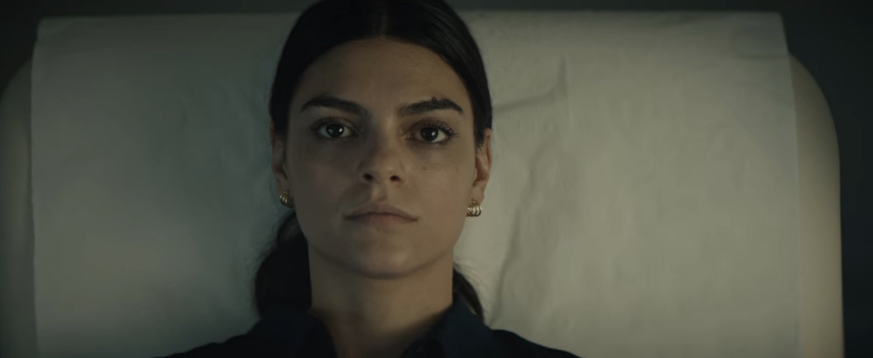 Under Her Control Cast on Netflix - Cumelen Sanz as Sofía