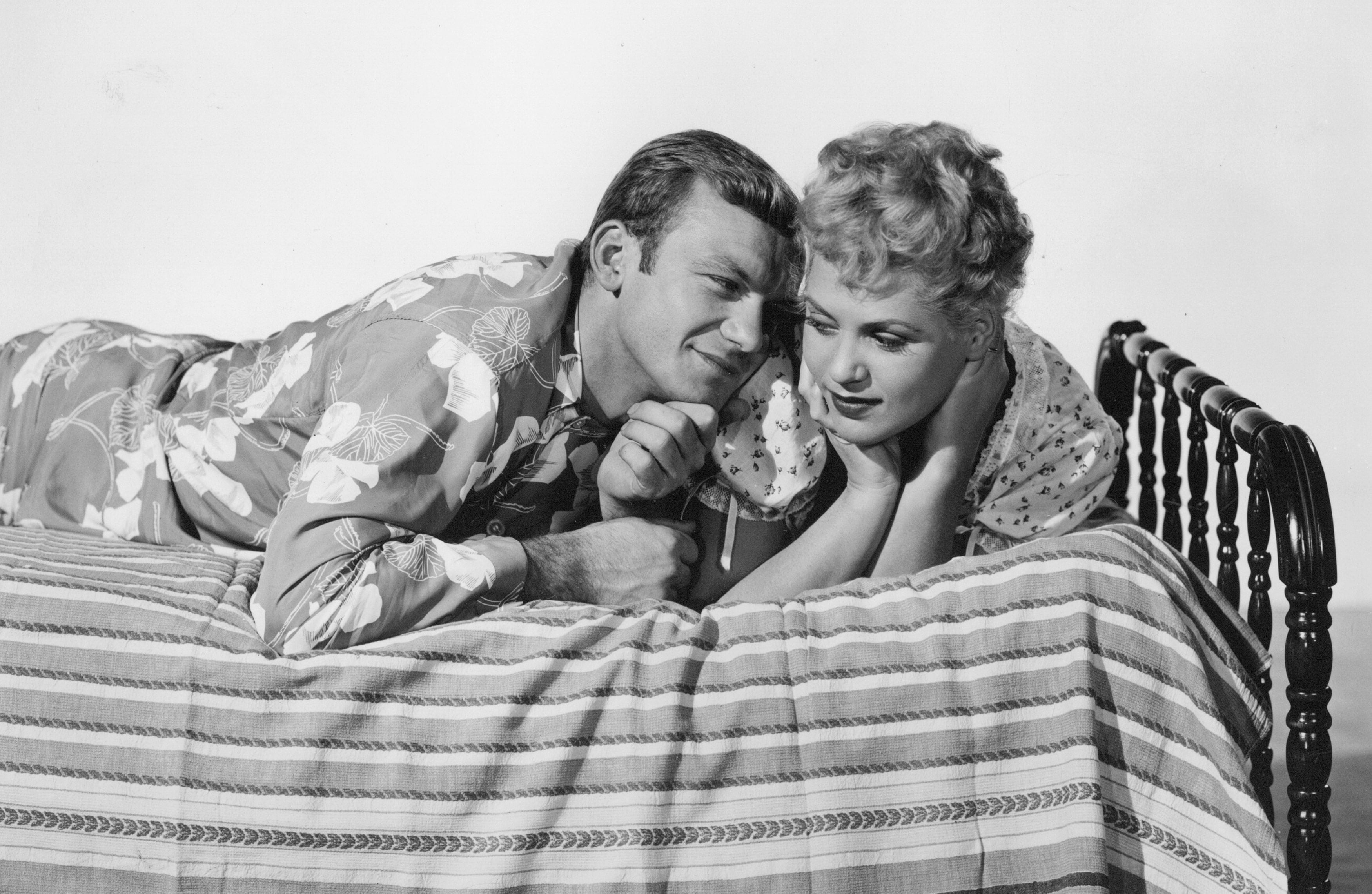 Judy Holliday Essay - The Marrying Kind