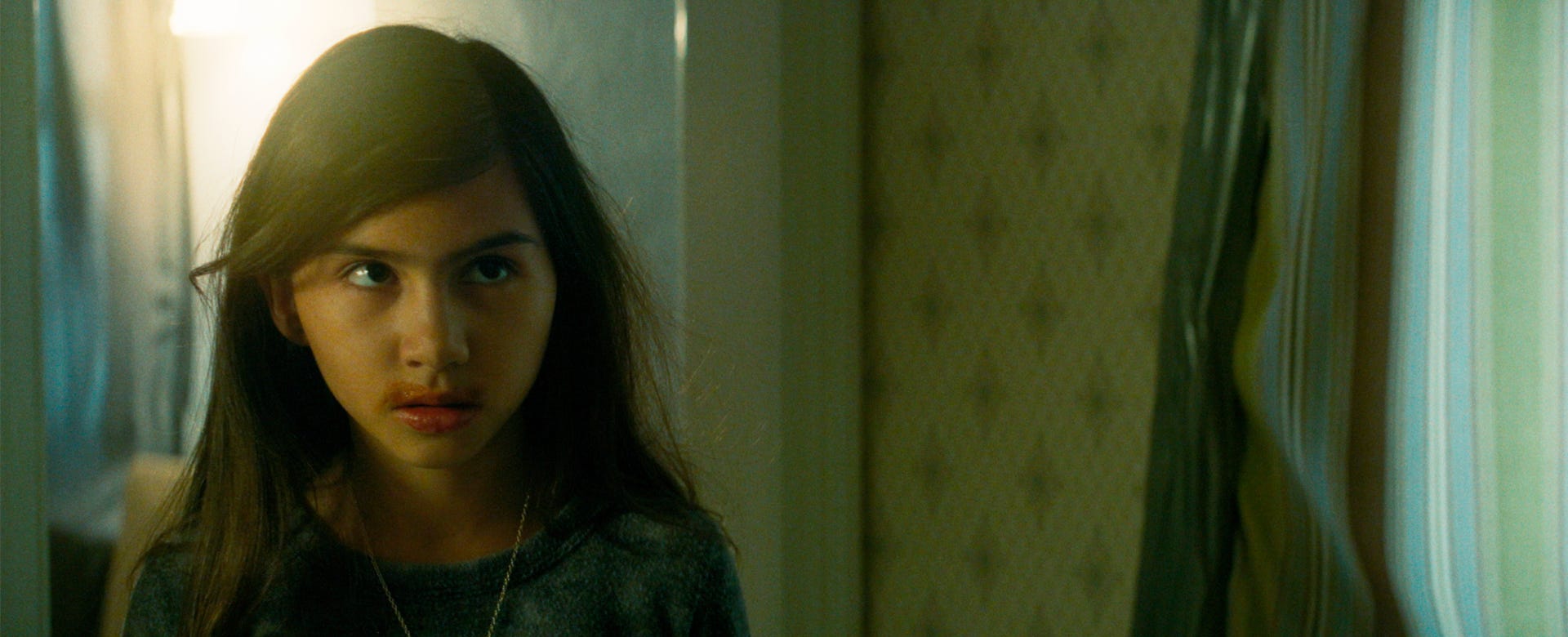 Let the Right One In Cast on Showtime - Madison Taylor Baez as Eleanor Kane