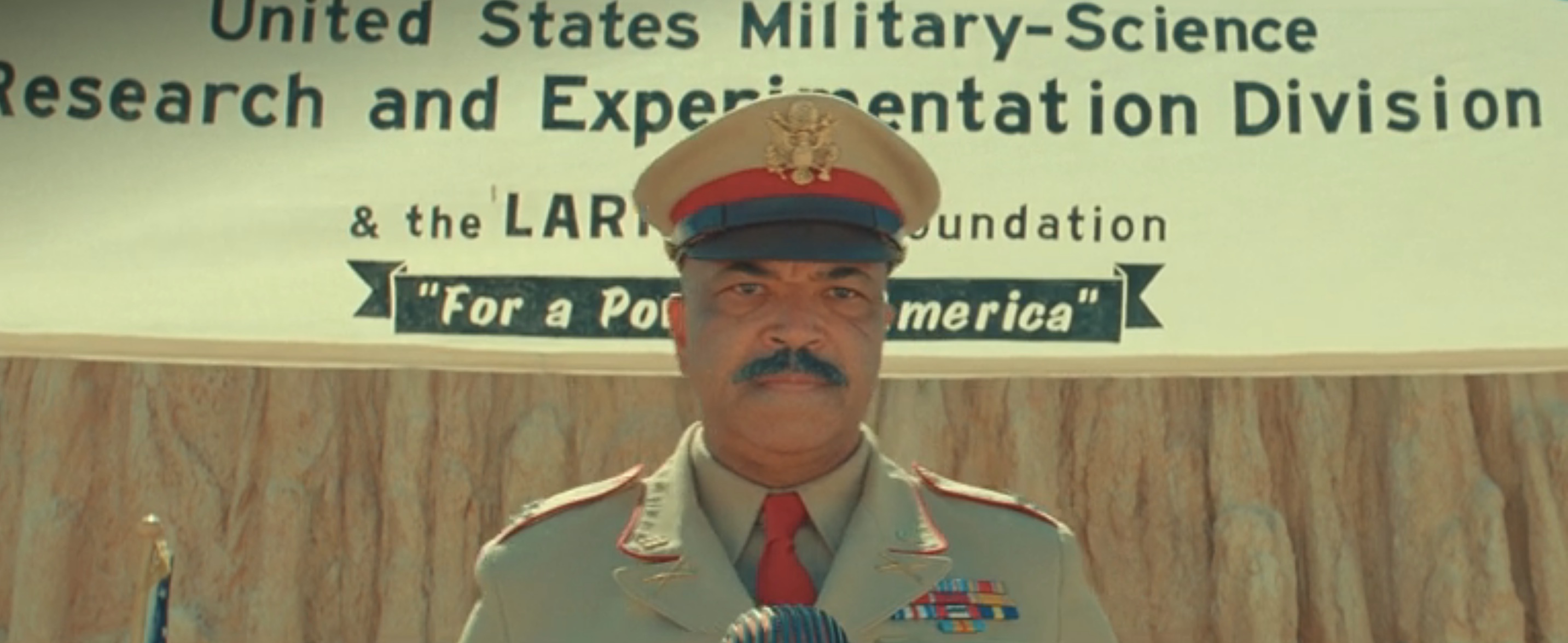 Asteroid City Cast on Peacock - Jeffrey Wright as General Gibson